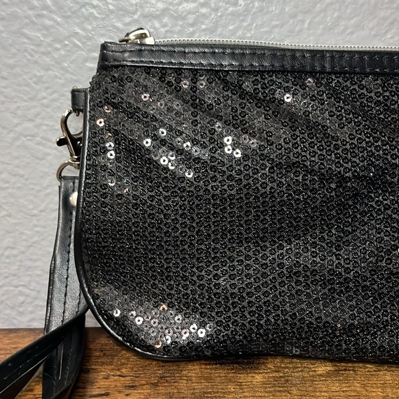 Oregon Ducks Black Sequin Wristlet clutch  purse - Picture 3 of 16